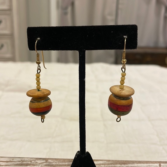 Vintage Wooden Beaded Dangle Drop Statement Earrings - Picture 2 of 2